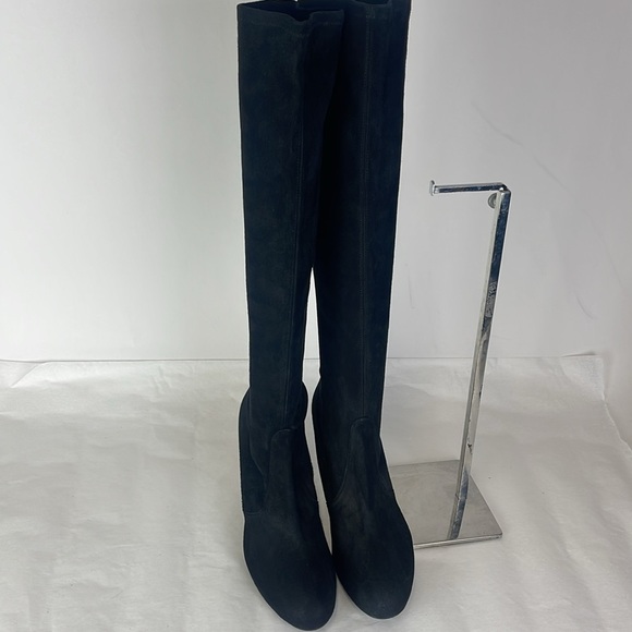 Stuart Weitzman tall shaft Boots- blk suede. excellent quality! - Picture 6 of 15